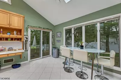 45 Kershner Pl, Fair Lawn, NJ 07410 - Photo 7
