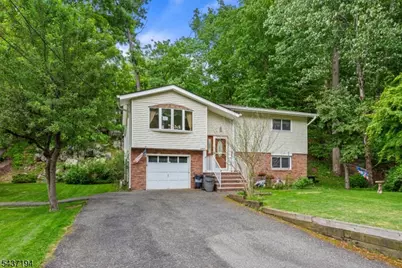 19 Fordham Trl, Hopatcong, NJ 07843 - Photo 1