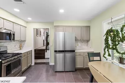 19 Schindler Dr, Rockaway Township, NJ 07866 - Photo 5