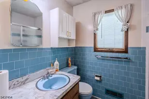 149 Strawberry Hill Ave, Woodbridge Township, NJ 07095 - Photo 11