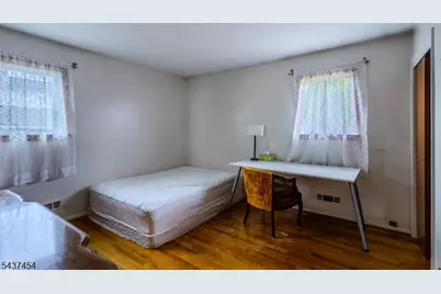 149 Strawberry Hill Ave, Woodbridge Township, NJ 07095 - Photo 15