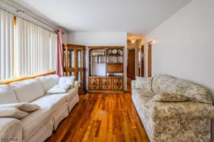 149 Strawberry Hill Ave, Woodbridge Township, NJ 07095 - Photo 7