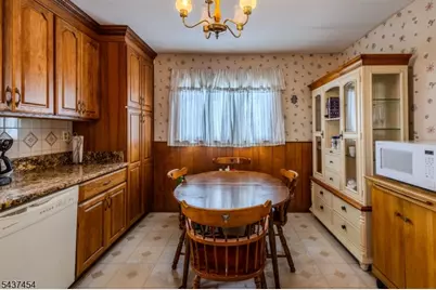 149 Strawberry Hill Ave, Woodbridge Township, NJ 07095 - Photo 13
