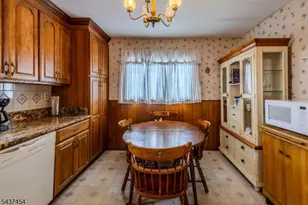 149 Strawberry Hill Ave, Woodbridge Township, NJ 07095 - Photo 13