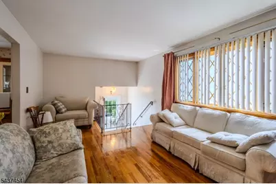 149 Strawberry Hill Ave, Woodbridge Township, NJ 07095 - Photo 5