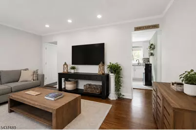 2 Center St, Butler, NJ 07405 - Photo 5