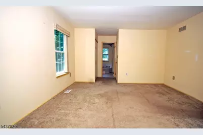 34 Delaware Ln, Branchburg Township, NJ 08876 - Photo 19