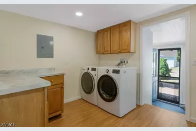 1048 State Route 28, Branchburg Township, NJ 08876 - Photo 27