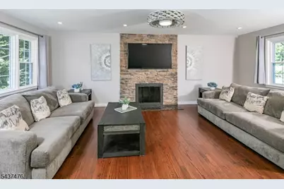 22 Cleveland Cir, Montgomery Township, NJ 08558 - Photo 3