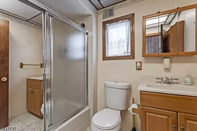 71 Battle Hill Ave, Springfield, NJ 07081 - Photo 11