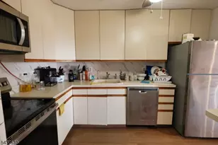 10 N Wood Ave, Linden, NJ 07036 - Photo 7