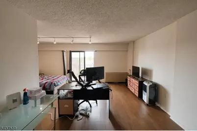 10 N Wood Ave #519, Linden, NJ 07036 - Photo 9
