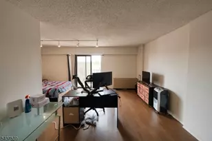 10 N Wood Ave, Linden, NJ 07036 - Photo 9
