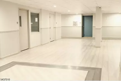 10 N Wood Ave #519, Linden, NJ 07036 - Photo 5