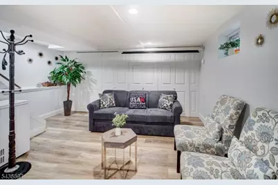 605 Crescent Dr, Bound Brook, NJ 08805 - Photo 15