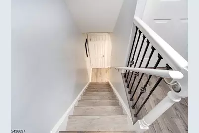 605 Crescent Dr, Bound Brook, NJ 08805 - Photo 21