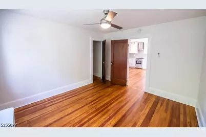 30 Boyden Pkwy Unit #3, Maplewood, NJ 07040 - Photo 11