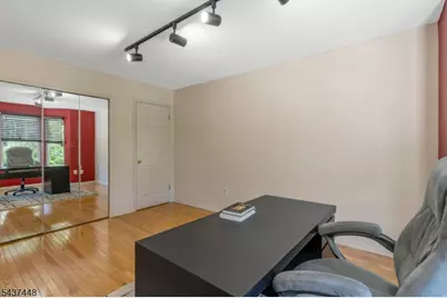 34 Topaz Dr, Franklin Township, NJ 08823 - Photo 21