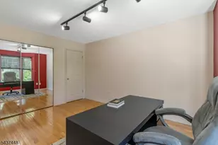 34 Topaz Dr, Franklin Township, NJ 08823 - Photo 21