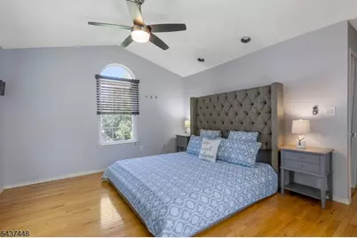 34 Topaz Dr, Franklin Township, NJ 08823 - Photo 25
