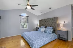 34 Topaz Dr, Franklin Township, NJ 08823 - Photo 25