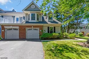 34 Topaz Dr, Franklin Township, NJ 08823 - Photo 1