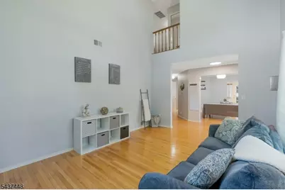 34 Topaz Dr, Franklin Township, NJ 08823 - Photo 7