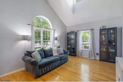 34 Topaz Dr, Franklin Township, NJ 08823 - Photo 5