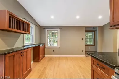10 Tamarack Rd, Mount Olive, NJ 07828 - Photo 15