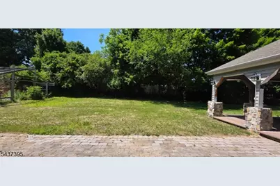 10 Tamarack Rd, Mount Olive, NJ 07828 - Photo 27