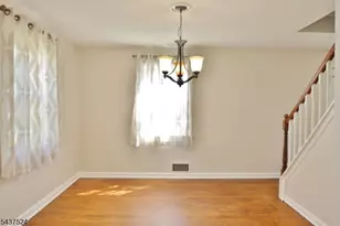 35 Troy Rd, East Hanover Township, NJ 07936 - Photo 5