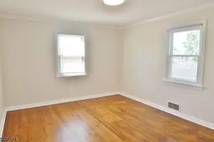 35 Troy Rd, East Hanover Township, NJ 07936 - Photo 13