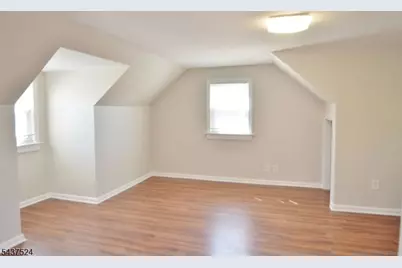 35 Troy Rd, East Hanover Township, NJ 07936 - Photo 15