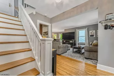 28 Codington Pl, Somerville, NJ 08876 - Photo 3