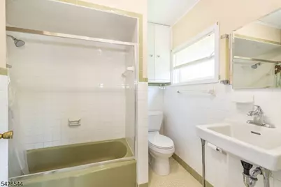 5 Coulter Pl, Hopatcong, NJ 07821 - Photo 19