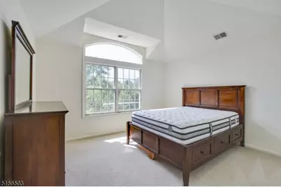 210 Edmonton Ct, Livingston, NJ 07039 - Photo 17