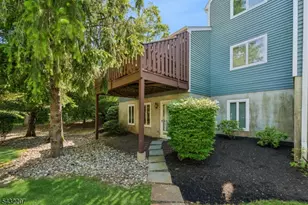 32 Meadowview Ln, Berkeley Heights Township, NJ 07922 - Photo 15