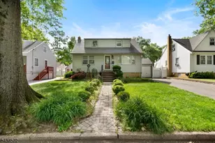 914 Inwood Pl, Rahway, NJ 07065 - Photo 1