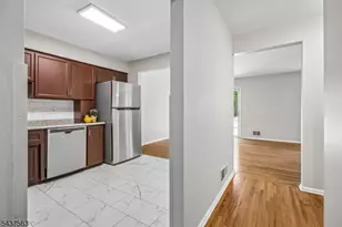6B John F Goellner Dr, Raritan, NJ 08869 - Photo 3