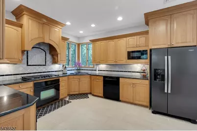 55 Delaware Ave, Long Hill Township, NJ 07980 - Photo 15