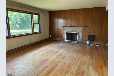 71 Walnut Ave, Franklin Township, NJ 08873 - Photo 3