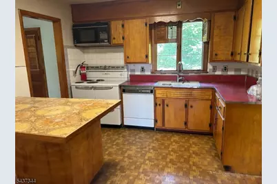 71 Walnut Ave, Franklin Township, NJ 08873 - Photo 5