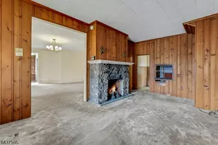 16 N Mountain Ave, Montclair, NJ 07042 - Photo 3