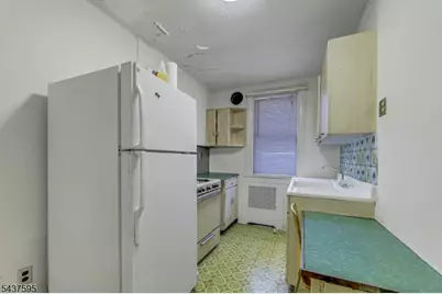 16 N Mountain Ave, Montclair, NJ 07042 - Photo 21