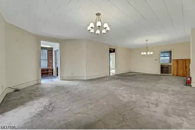 16 N Mountain Ave, Montclair, NJ 07042 - Photo 5