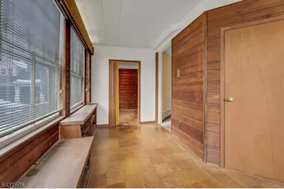16 N Mountain Ave, Montclair, NJ 07042 - Photo 9