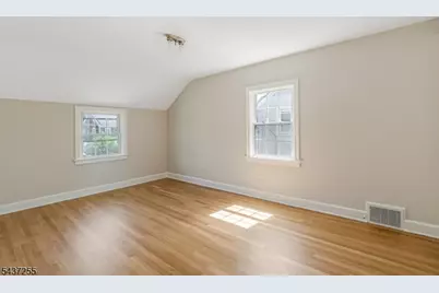 28 E Young St, Somerville, NJ 08876 - Photo 17