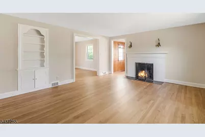 28 E Young St, Somerville, NJ 08876 - Photo 7