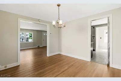 28 E Young St, Somerville, NJ 08876 - Photo 9