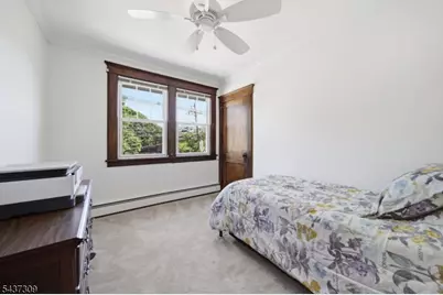 374 Diamond Bridge Ave, Hawthorne, NJ 07506 - Photo 17